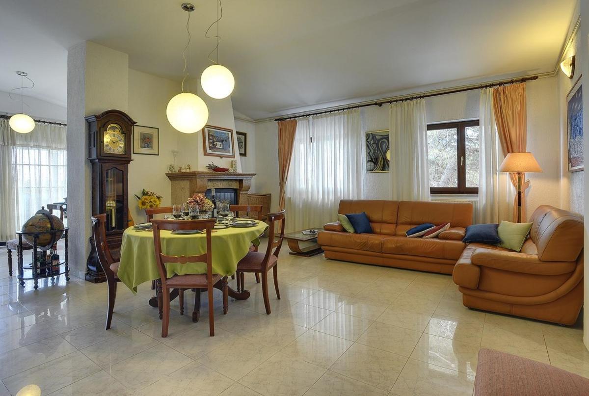 Villa Mima Баньоле Екстериор снимка
